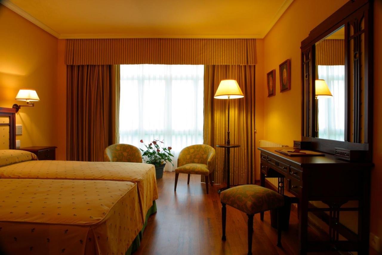 Silken Spa La Hacienda De Don Juan Llanes Eksteriør bilde
